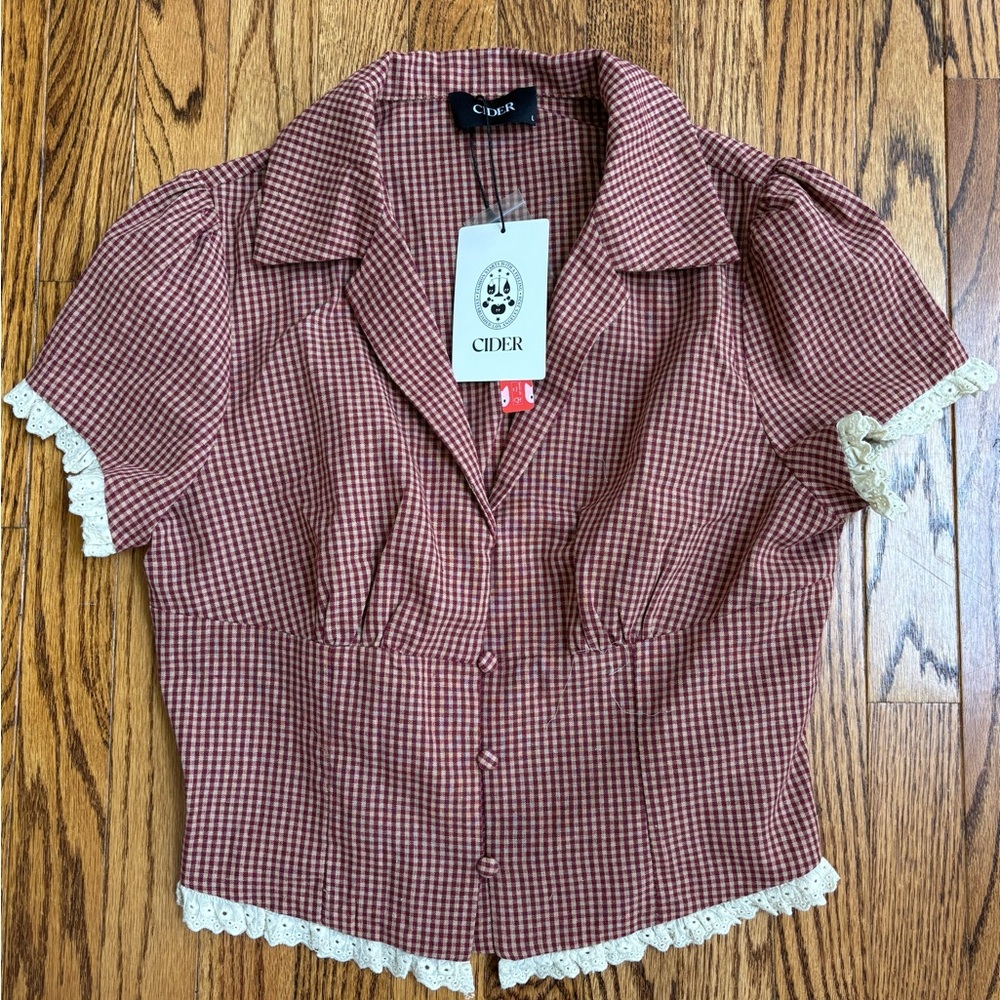 Cider gingham Blouse with Lace Trim size Large (8)